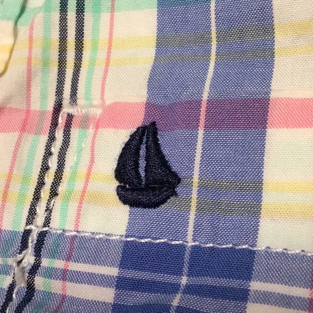 Carter’s Bundle‎ of 2 Button Down Shirts and Khaki Pull On Shorts 12 Months